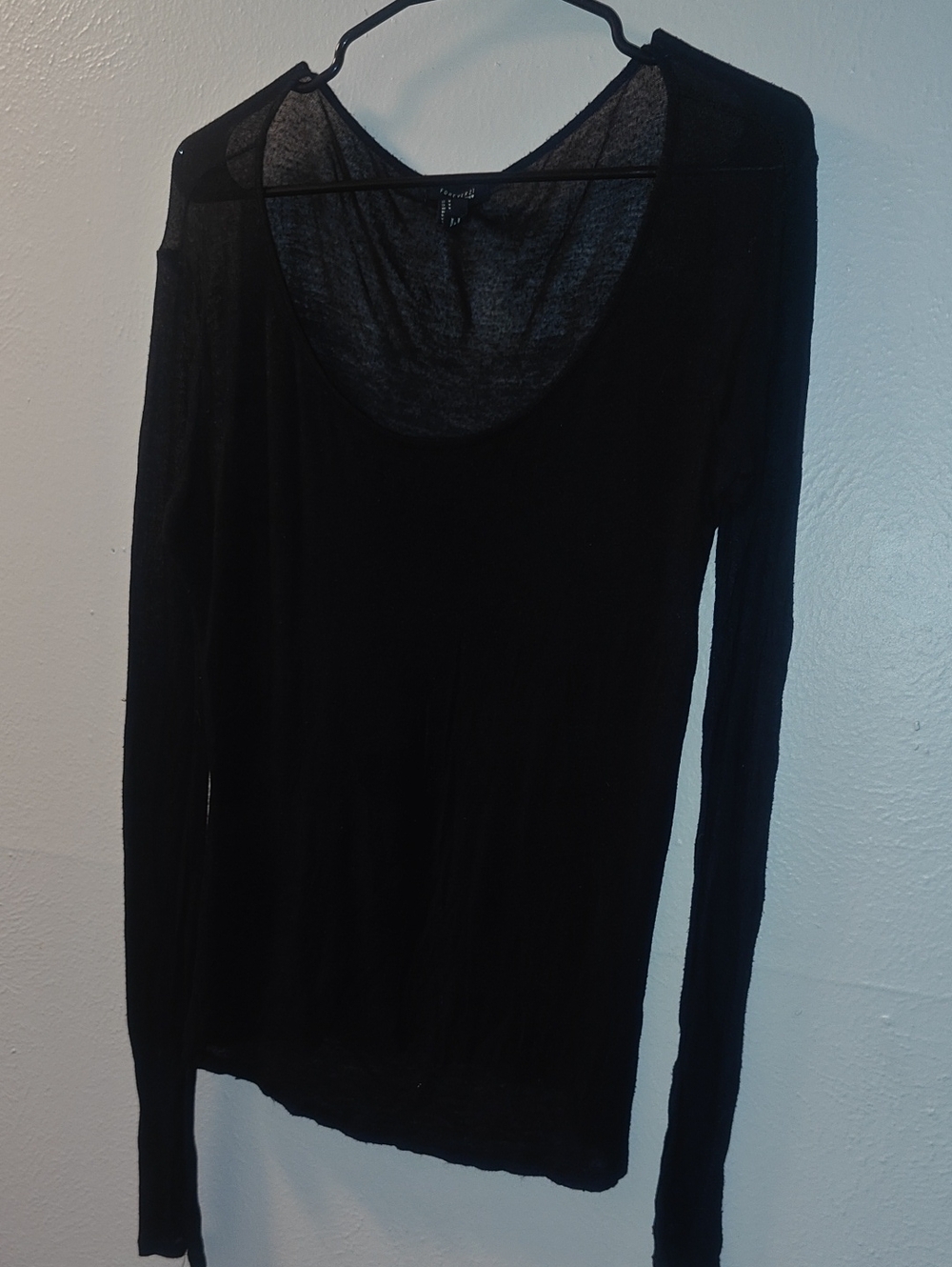 Forever 21 Black Long-Sleeve Scoop Neck Top Sz M